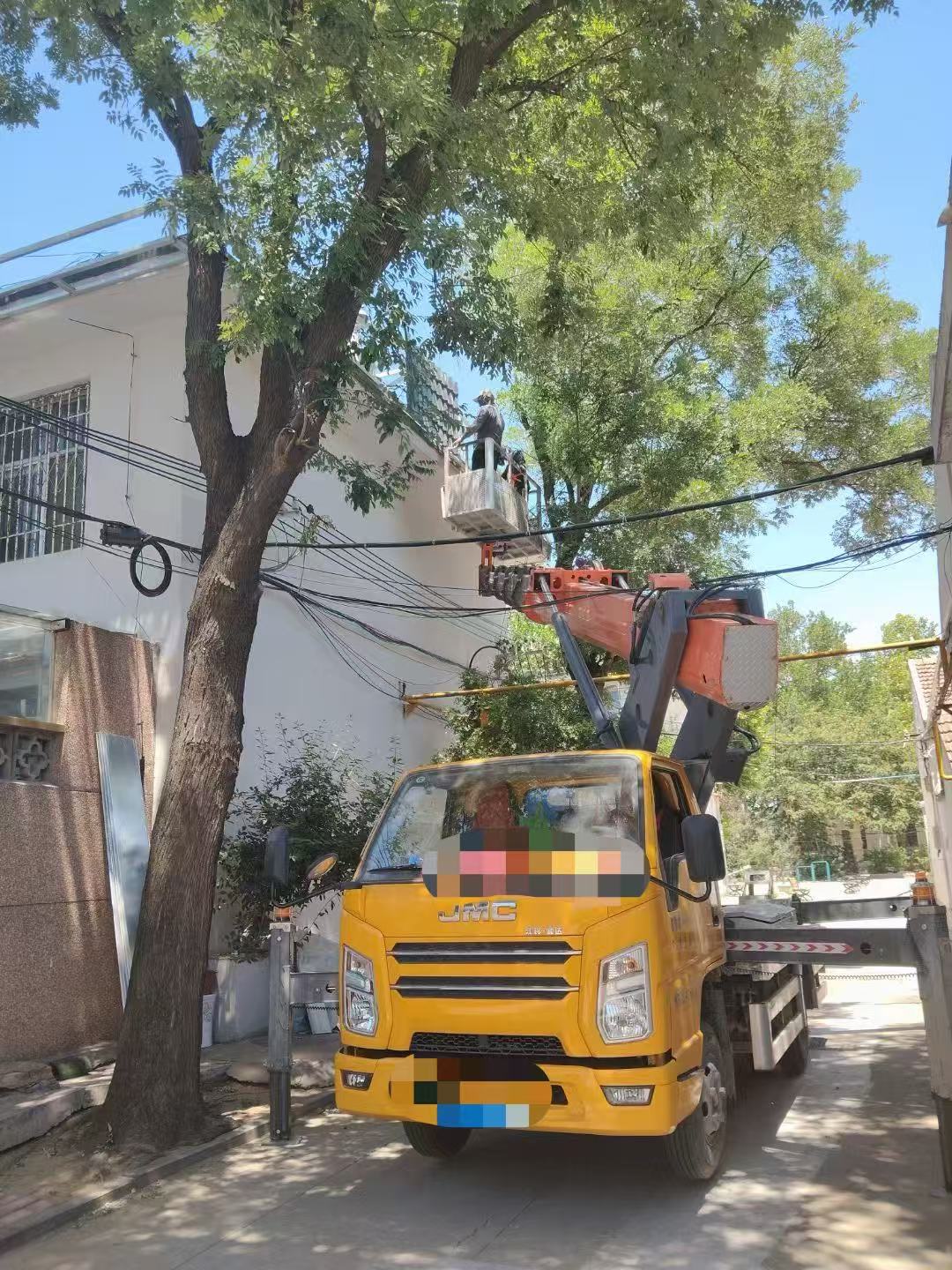 两当县高空作业车能吊装重物吗？最大承载多少公斤？